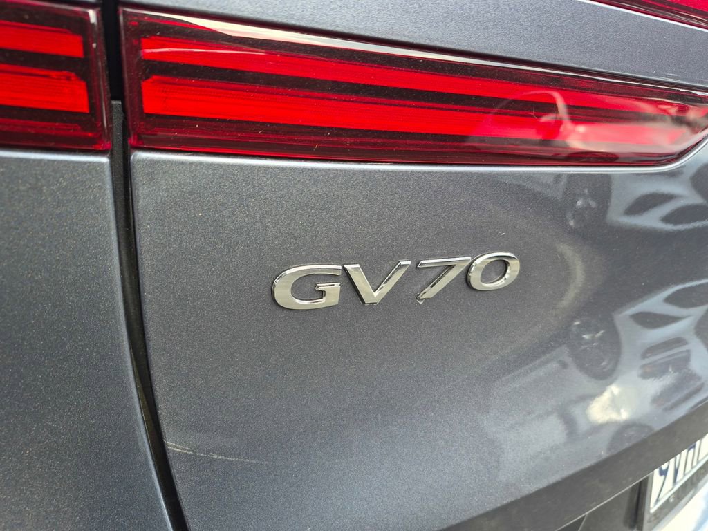 Used 2026 Genesis GV70 2.5T image 11