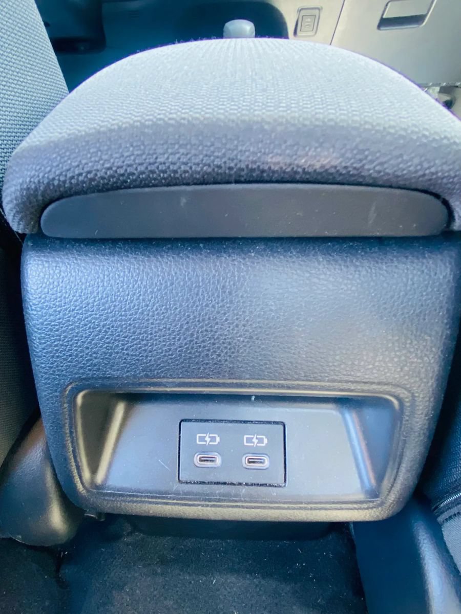 Used 2025 Toyota Corolla LE FWD image 18