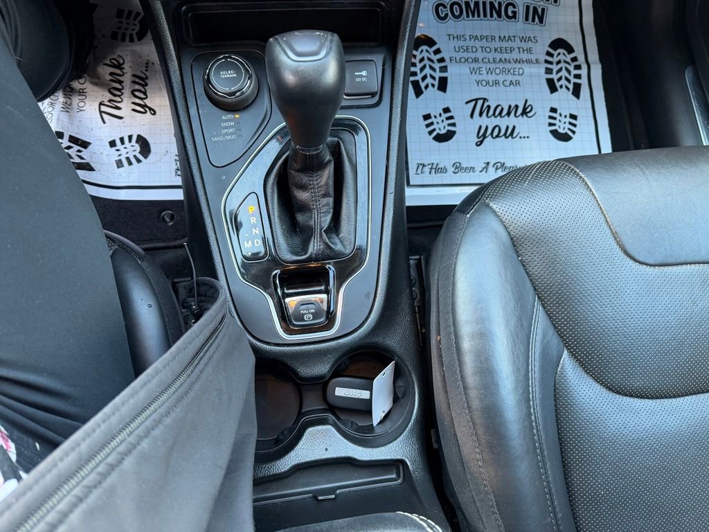 Used 2021 Jeep Cherokee Limited w/ Elite Package image 19