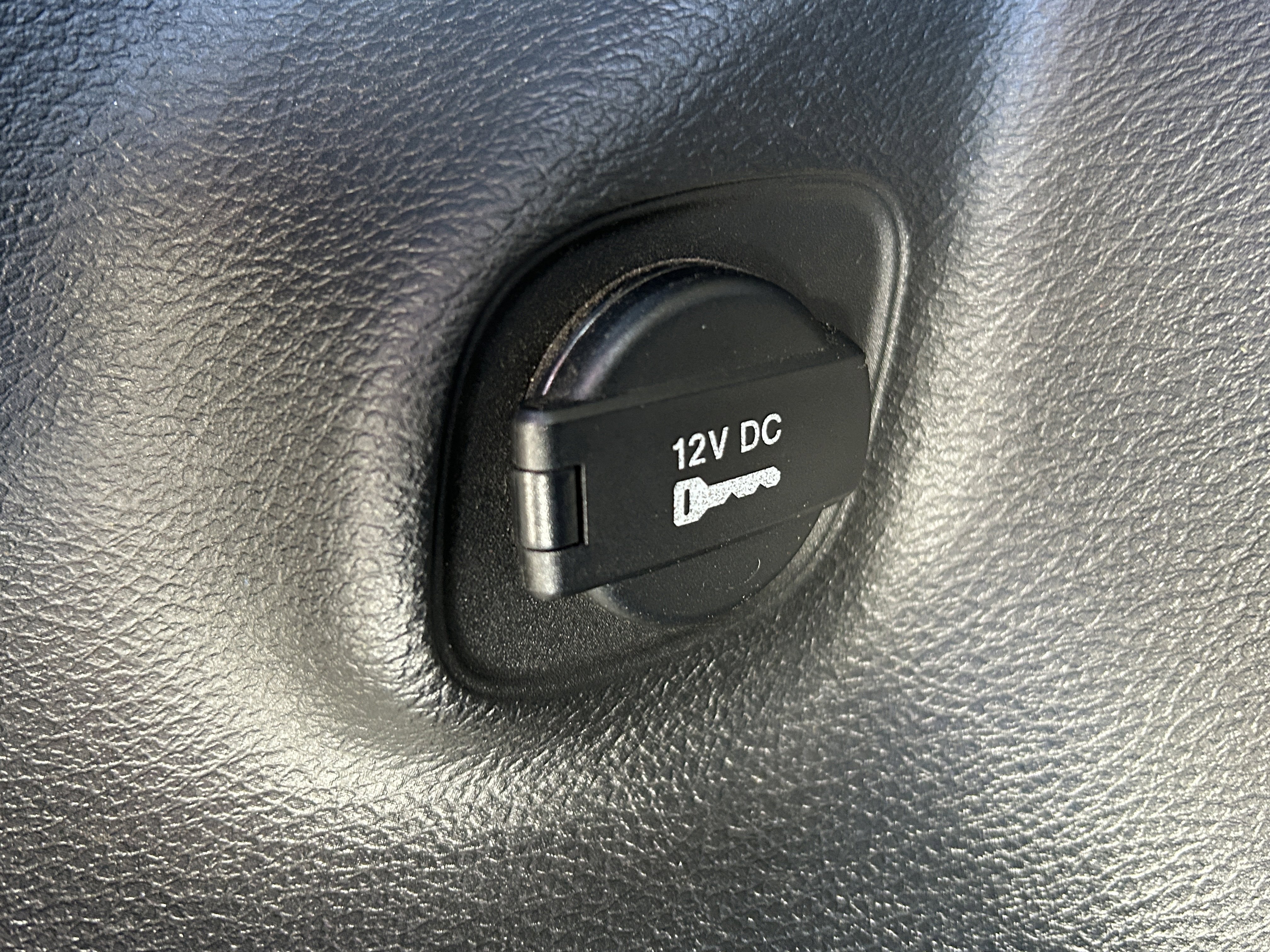 Used 2019 Jeep Cherokee Limited image 9