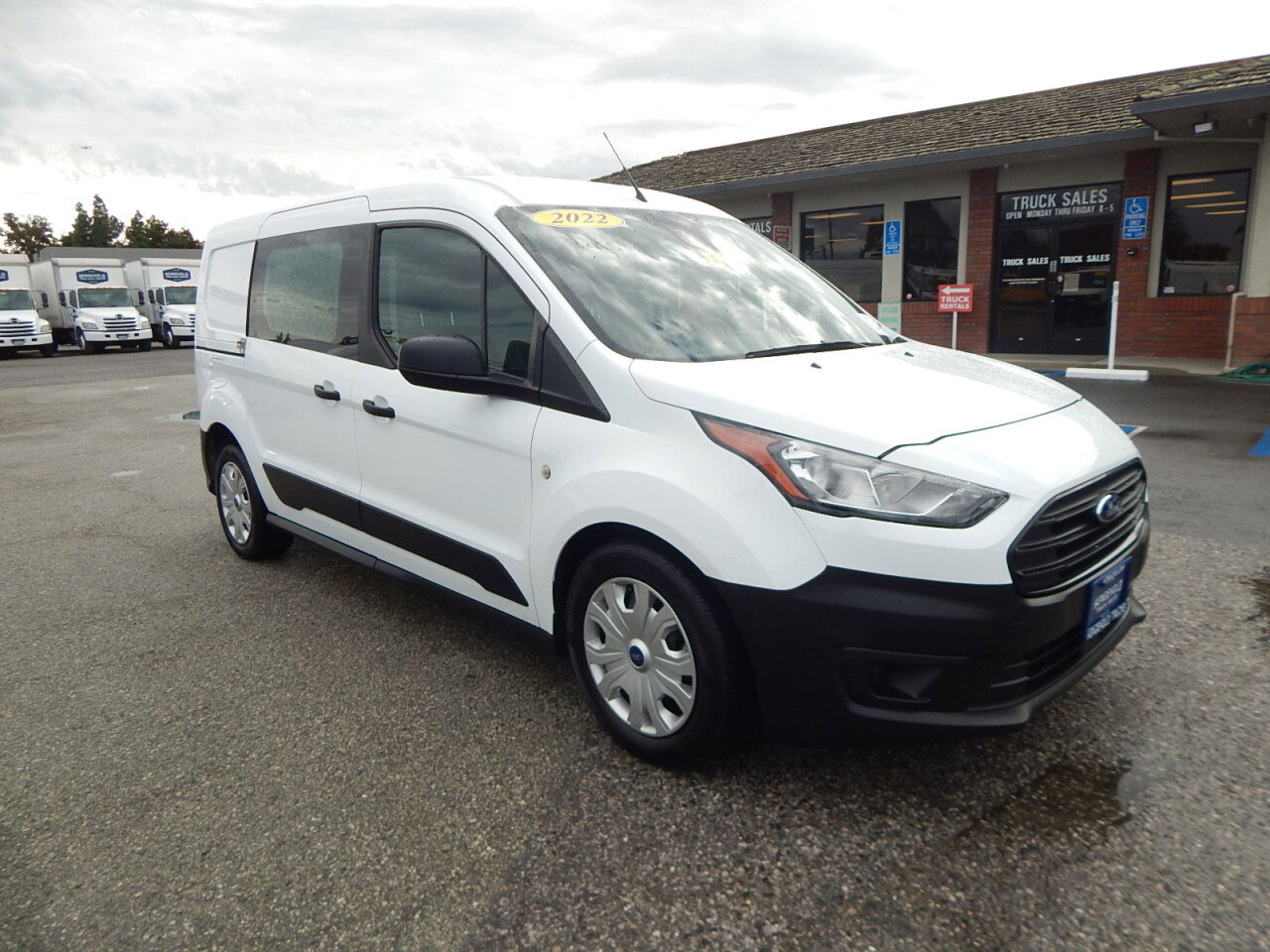 Used 2022 Ford Transit Connect XL image 10