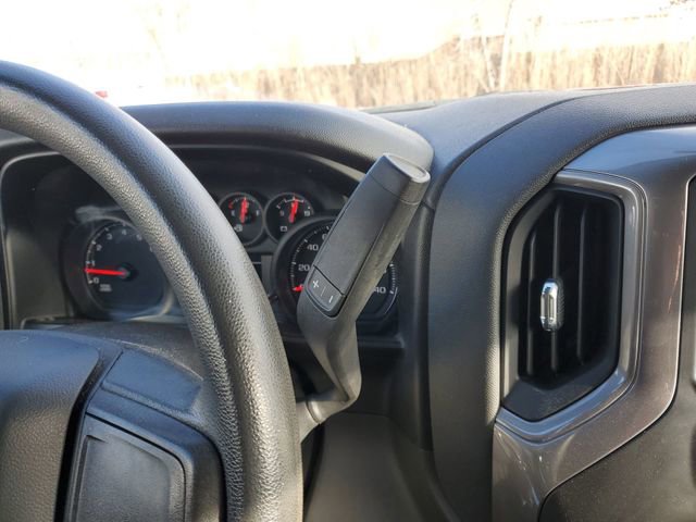 Used 2020 Chevrolet Silverado 1500 Custom w/ Custom Value Package image 15