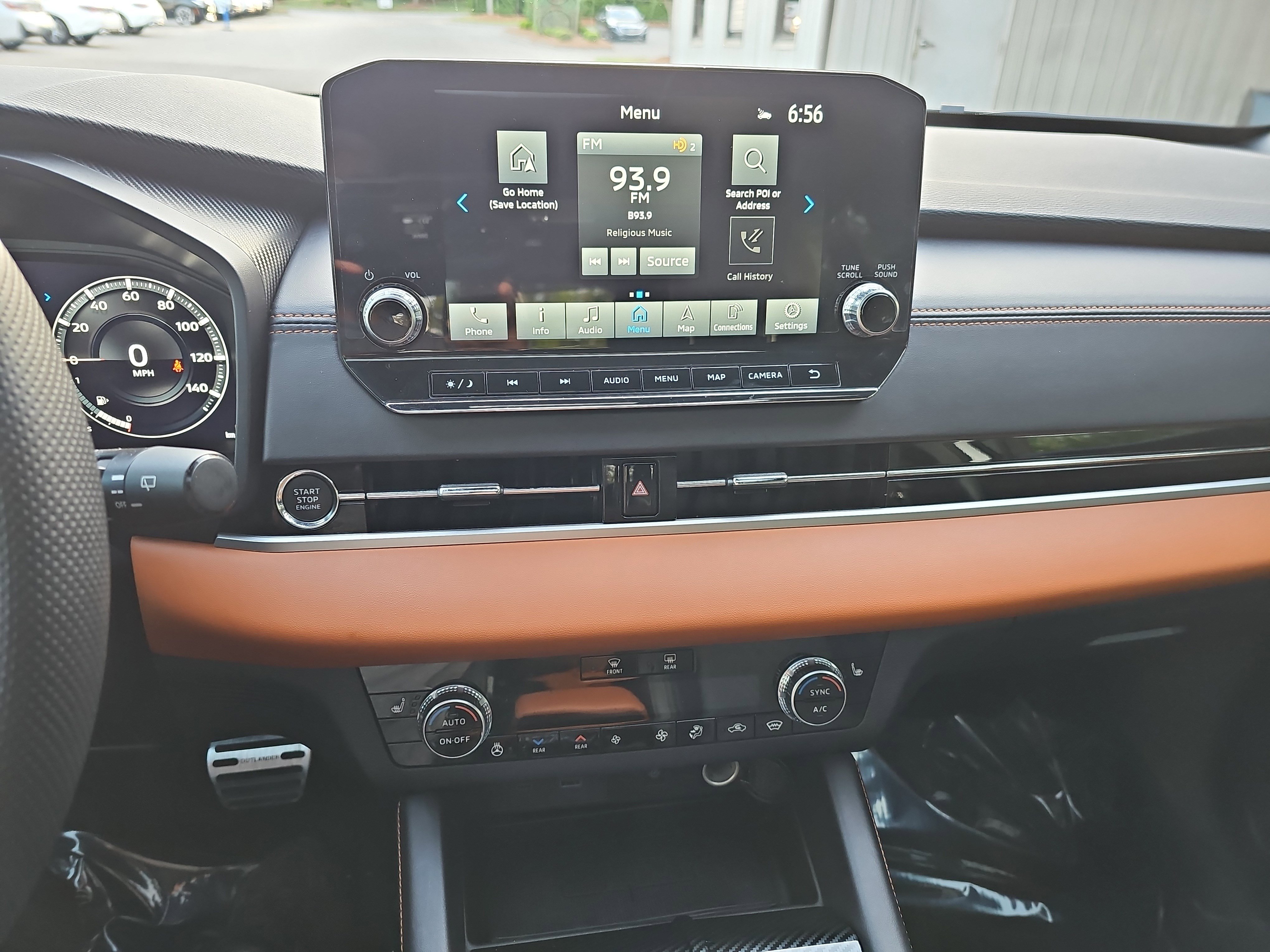 Used 2024 Mitsubishi Outlander SEL AWD/4WD image 20