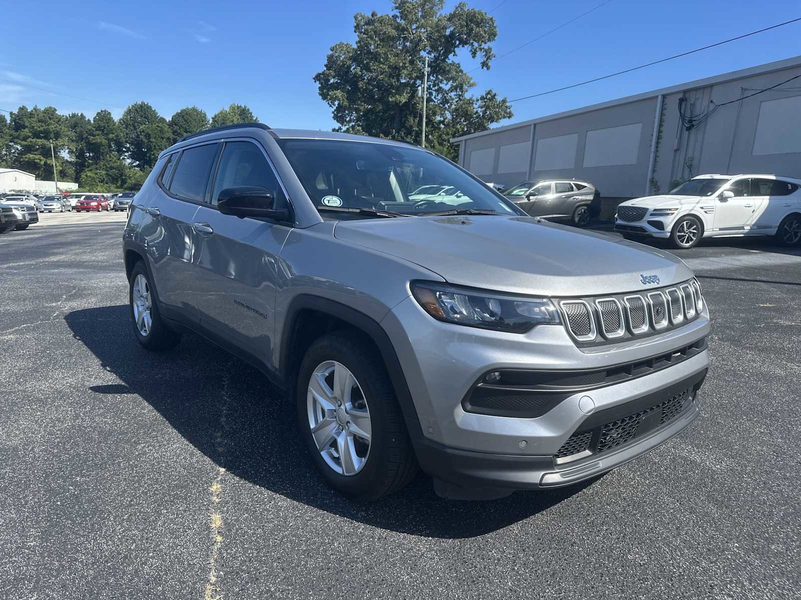 Used 2022 Jeep Compass Latitude w/ Sun and Sound Group image 1