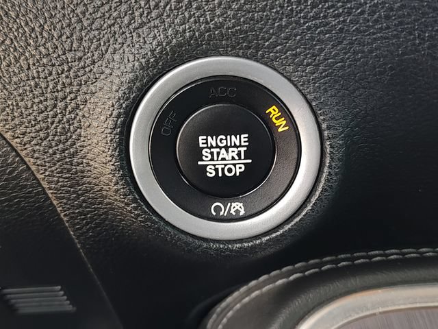 Used 2018 Dodge Challenger R/T Scat Pack RWD image 20