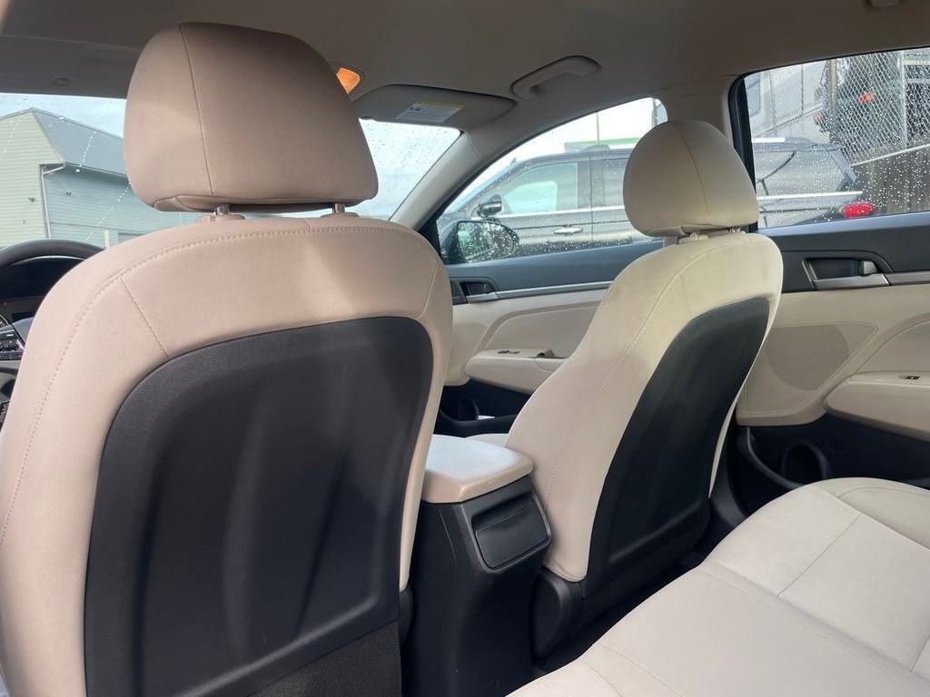 Used 2017 Hyundai Elantra SE image 10