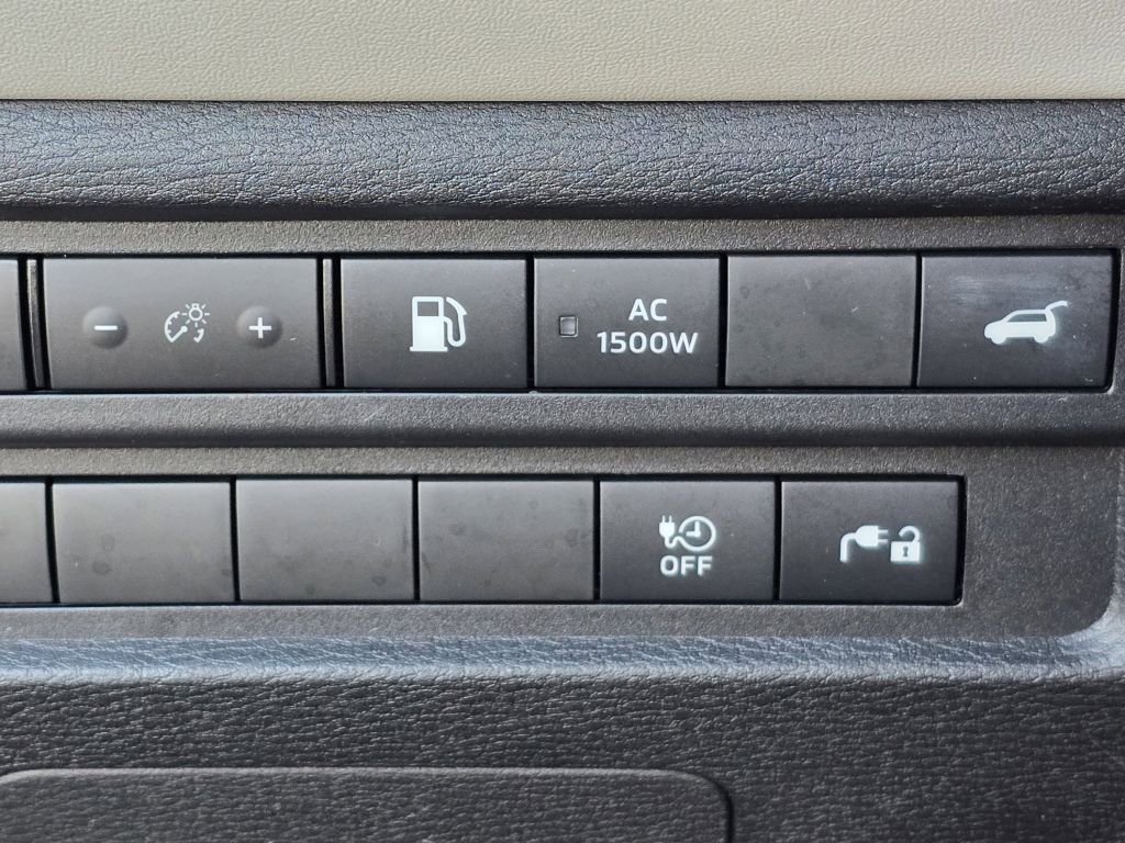 Used 2023 Mitsubishi Outlander SEL image 15