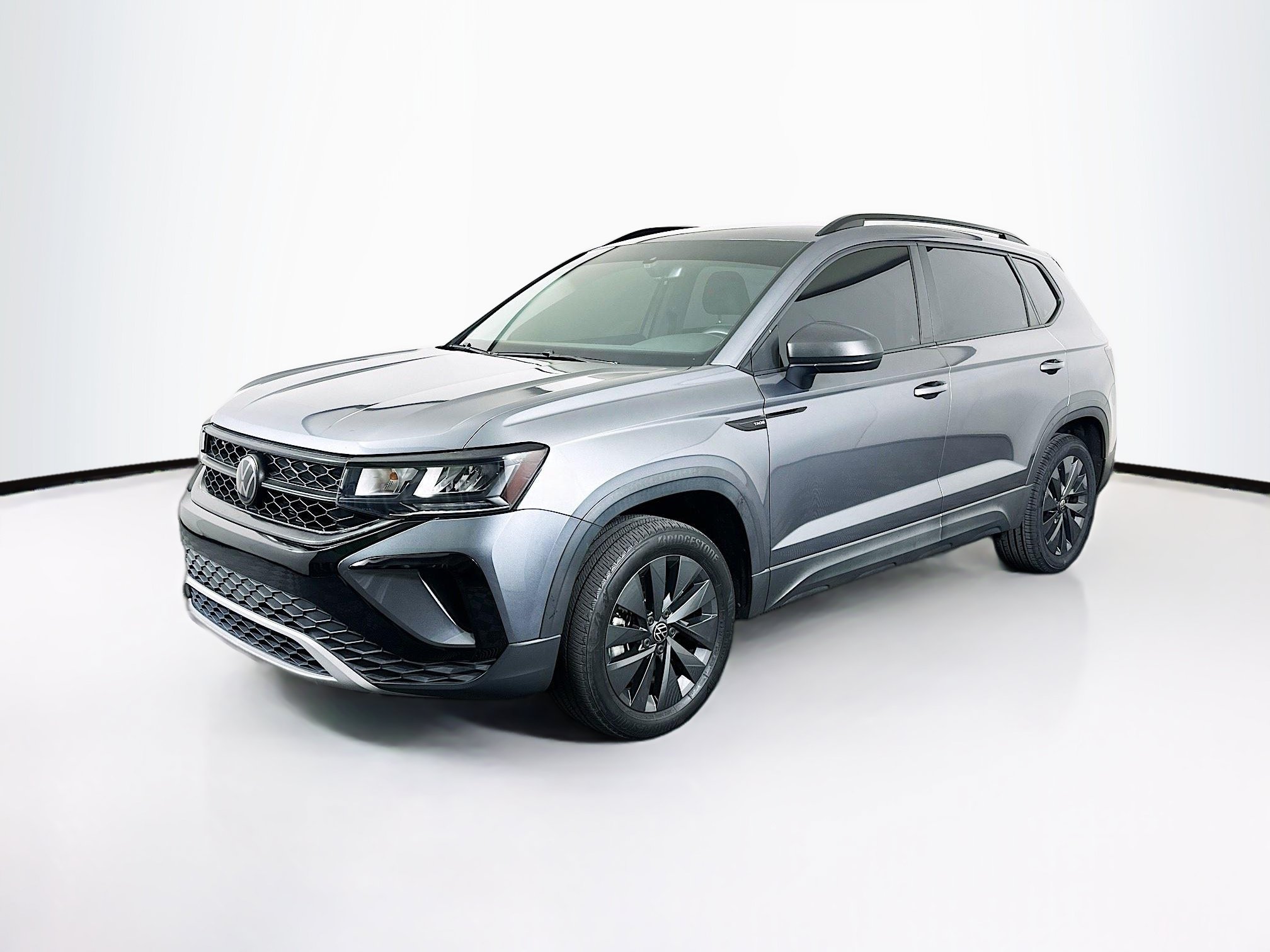 Used 2023 Volkswagen Taos S FWD image 3