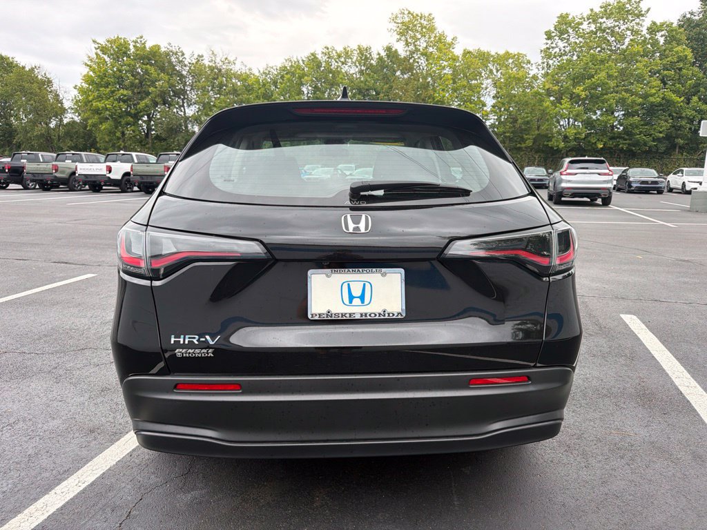 Certified 2024 Honda HR-V LX image 4