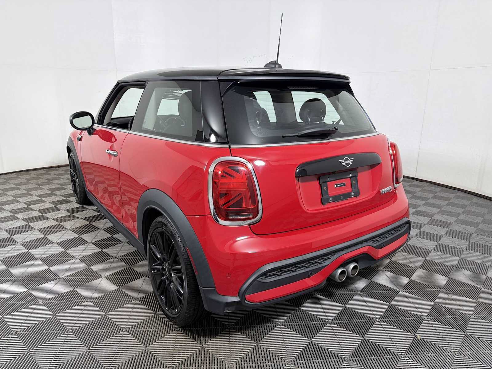Used 2024 MINI Cooper S FWD image 5