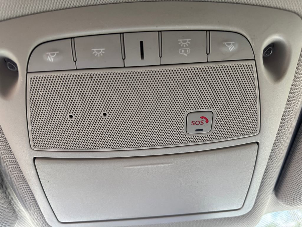 Used 2017 Nissan Rogue SL image 32