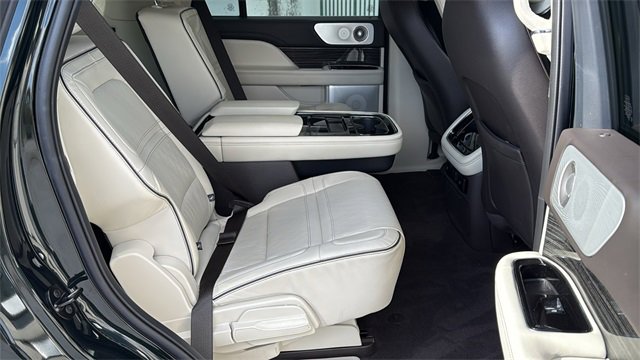 Used 2023 Lincoln Navigator Black Label image 15