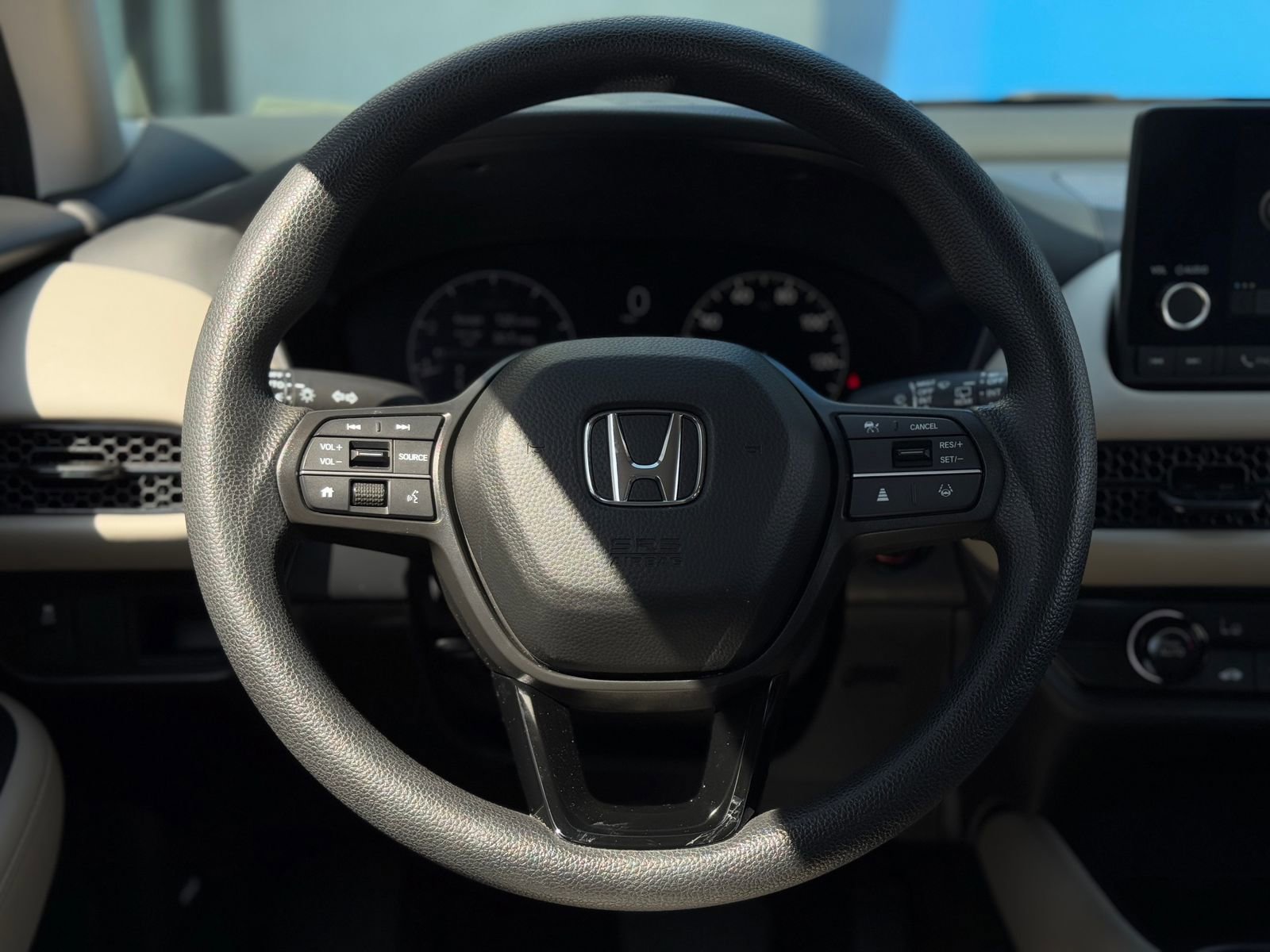 Certified 2025 Honda HR-V LX image 17