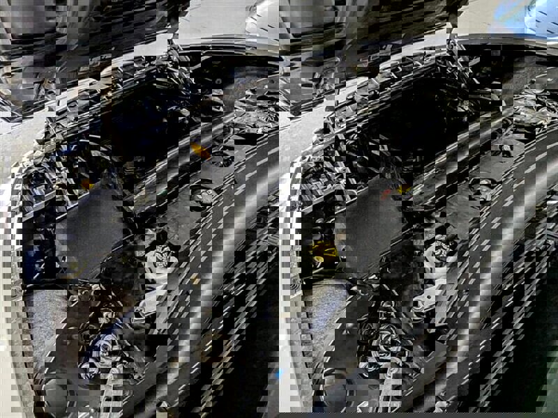 Used 2019 BMW i8 Roadster image 18