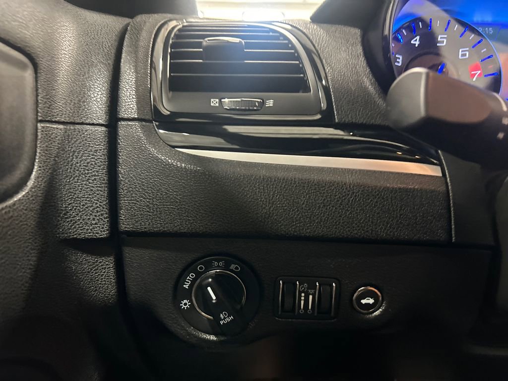 Used 2023 Chrysler 300 S image 18