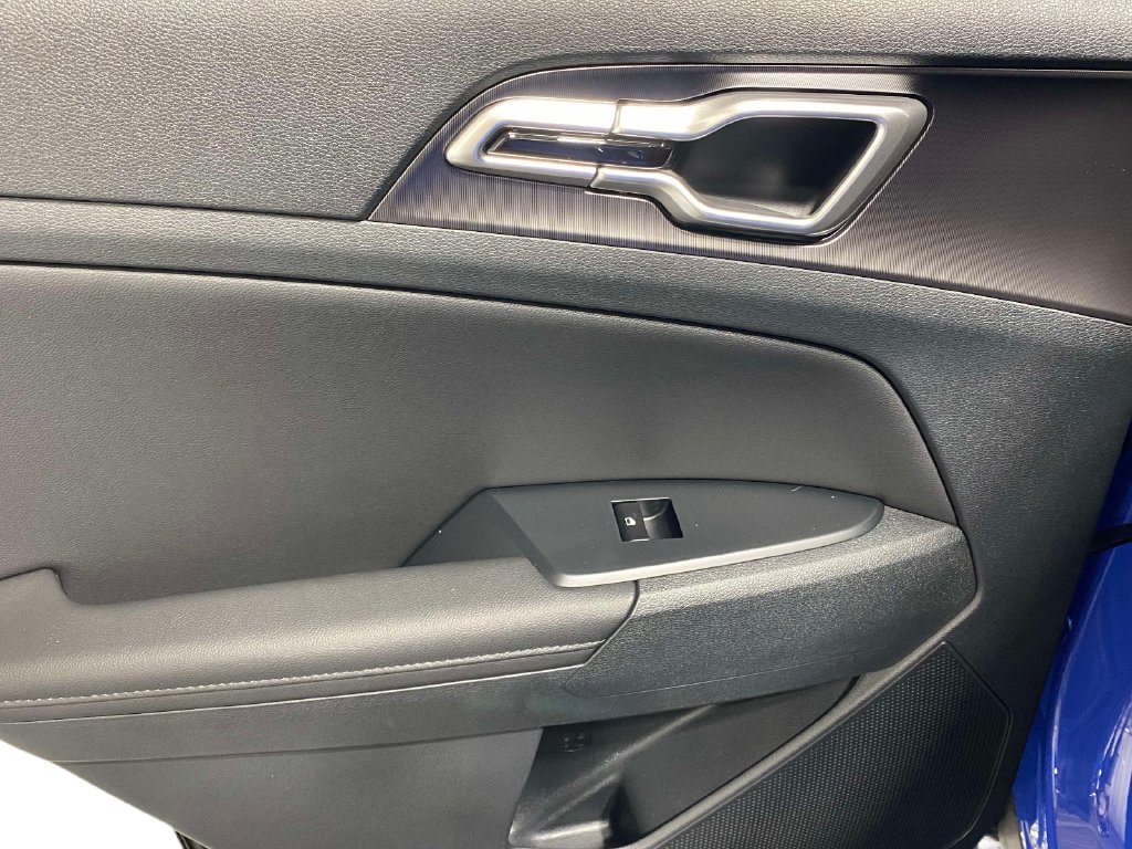 New 2026 Kia Sportage EX FWD image 14