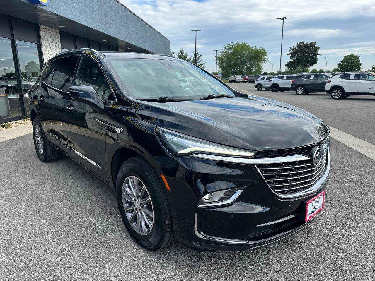 Used 2022 Buick Enclave Premium FWD image 9