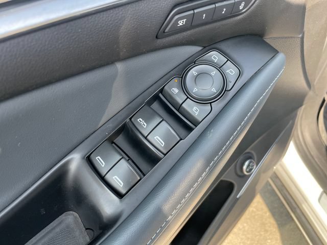 Used 2023 Buick Enclave Premium AWD/4WD image 41