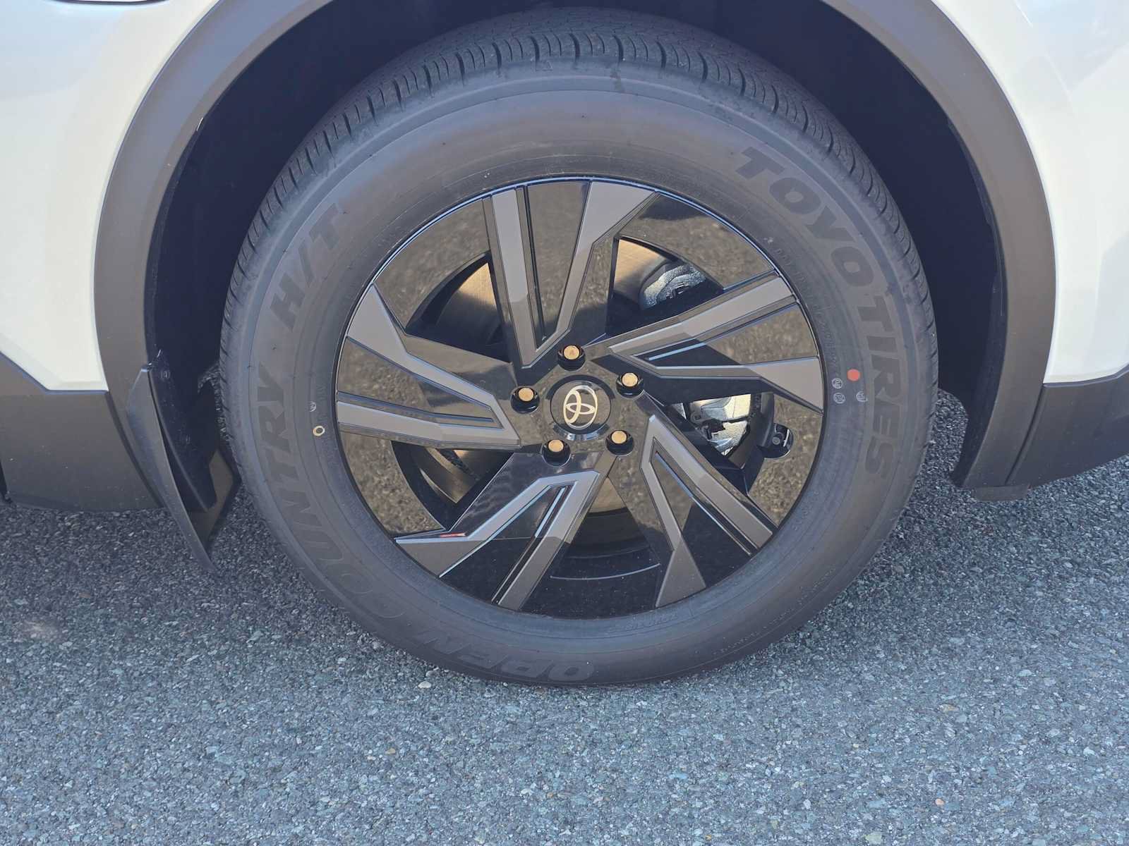 New 2026 Toyota C-HR AWD/4WD image 9