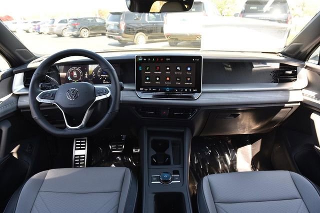 New 2026 Volkswagen Tiguan SE R-Line image 7