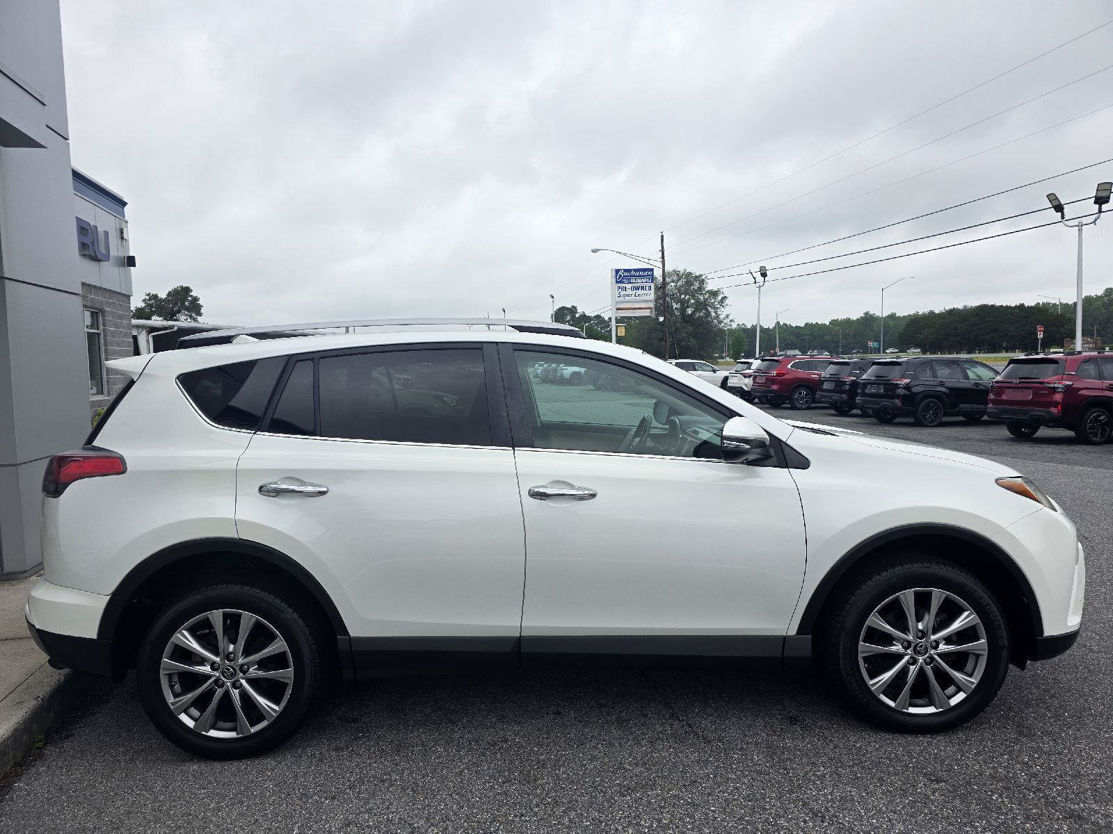 Used 2017 Toyota RAV4 Limited w/ Advanced Technology Package AWD/4WD image 4