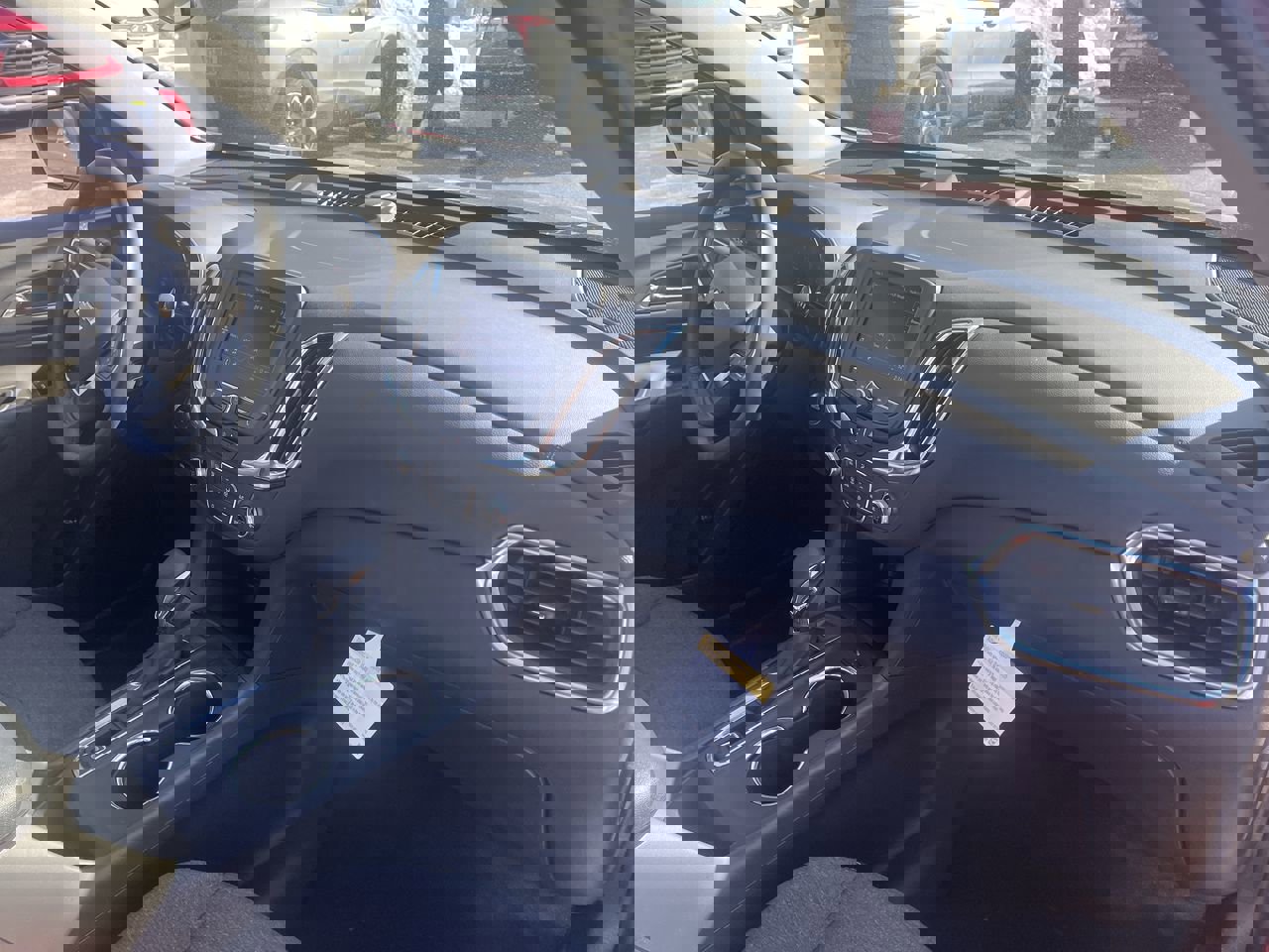 Certified 2024 Chevrolet Equinox LT w/ LPO, Floor Liner Package image 27