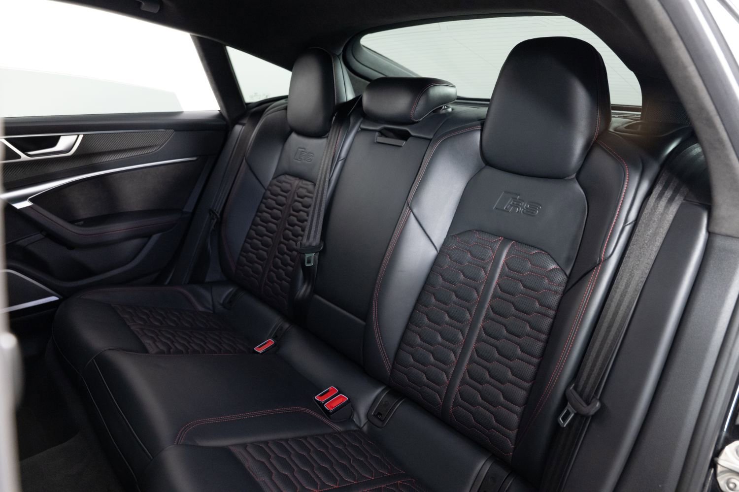 Used 2021 Audi RS 7 Sportback w/ Carbon Optic Package image 17