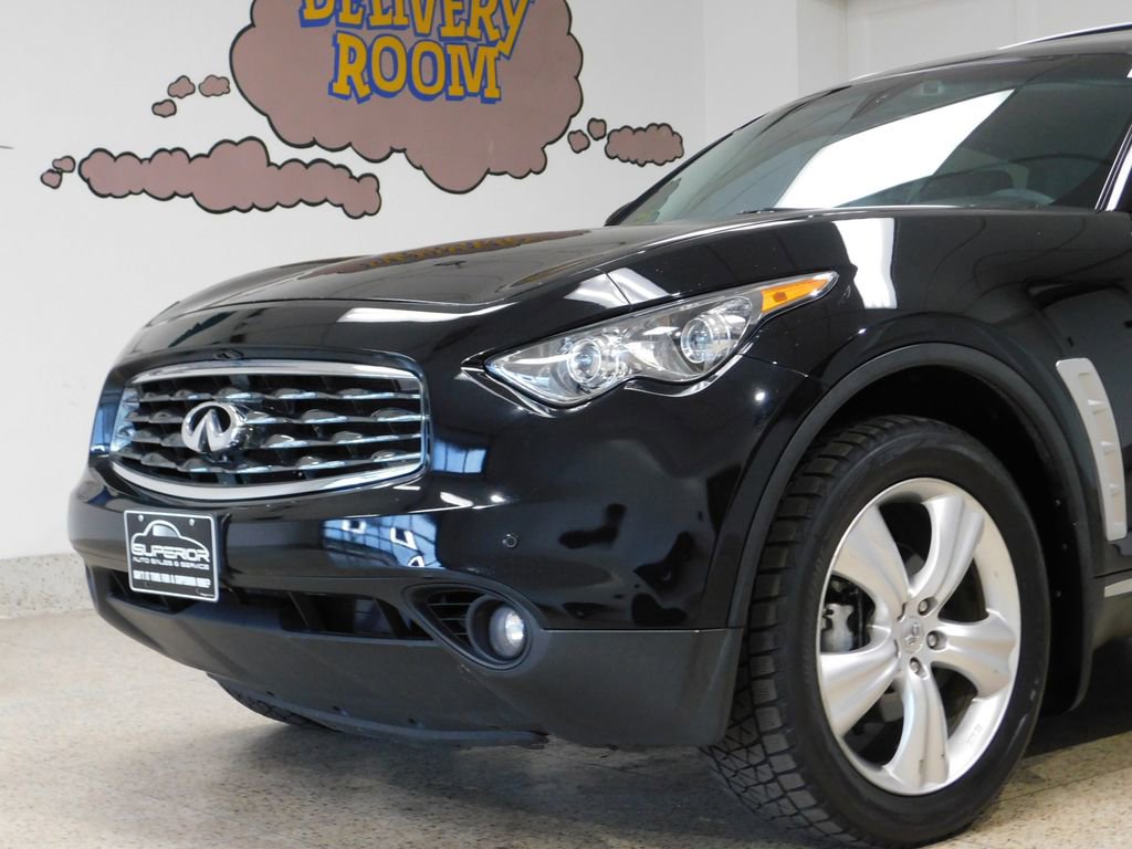 Used 2010 INFINITI FX35 AWD w/ Technology Pkg image 16