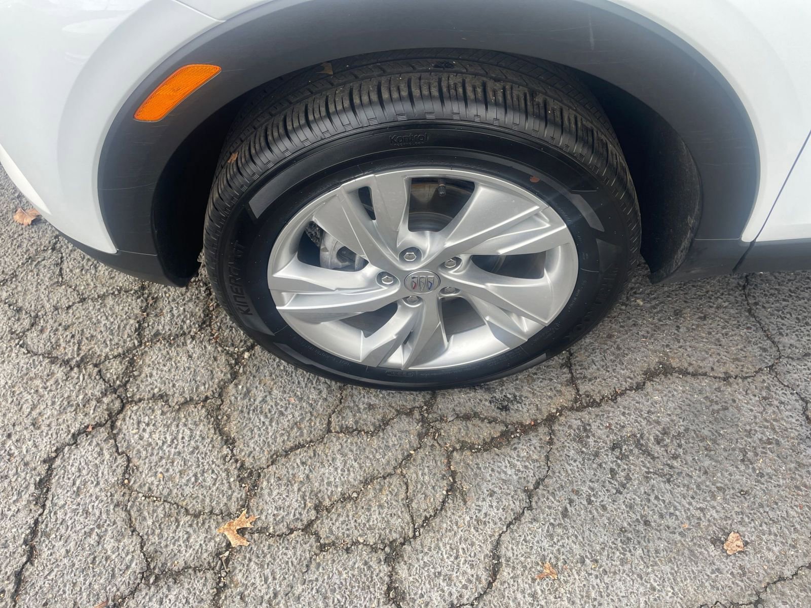 Used 2025 Buick Encore GX Preferred image 29