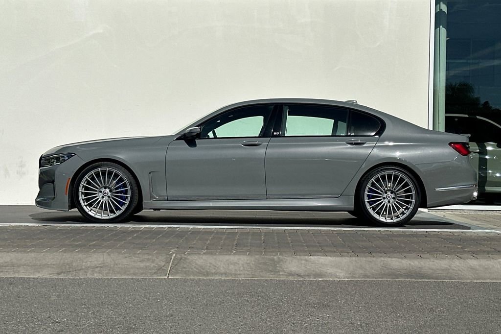 Used 2022 BMW ALPINA B7 xDrive w/ Luxury Rear Seating Package AWD/4WD image 6