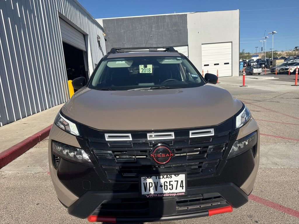 Used 2025 Nissan Rogue SV image 3