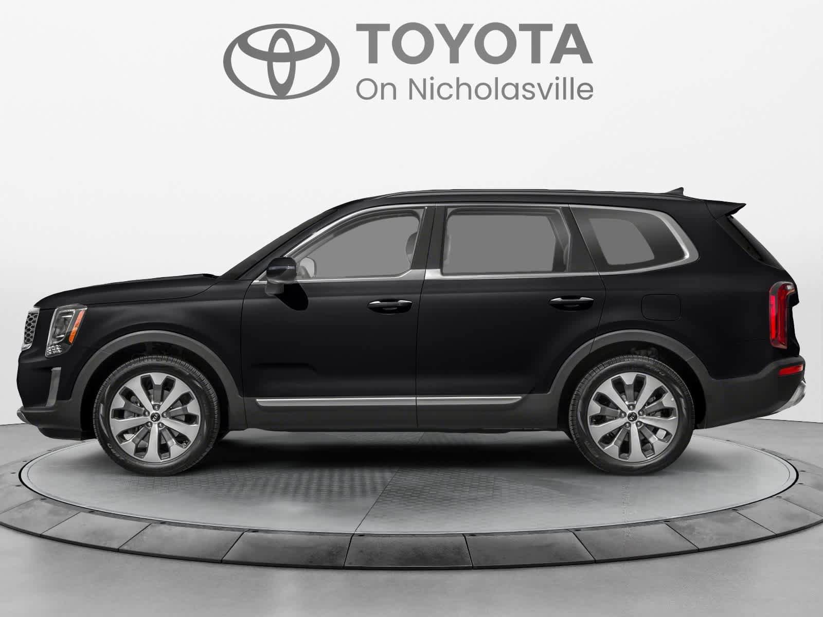 Used 2021 Kia Telluride S FWD image 3