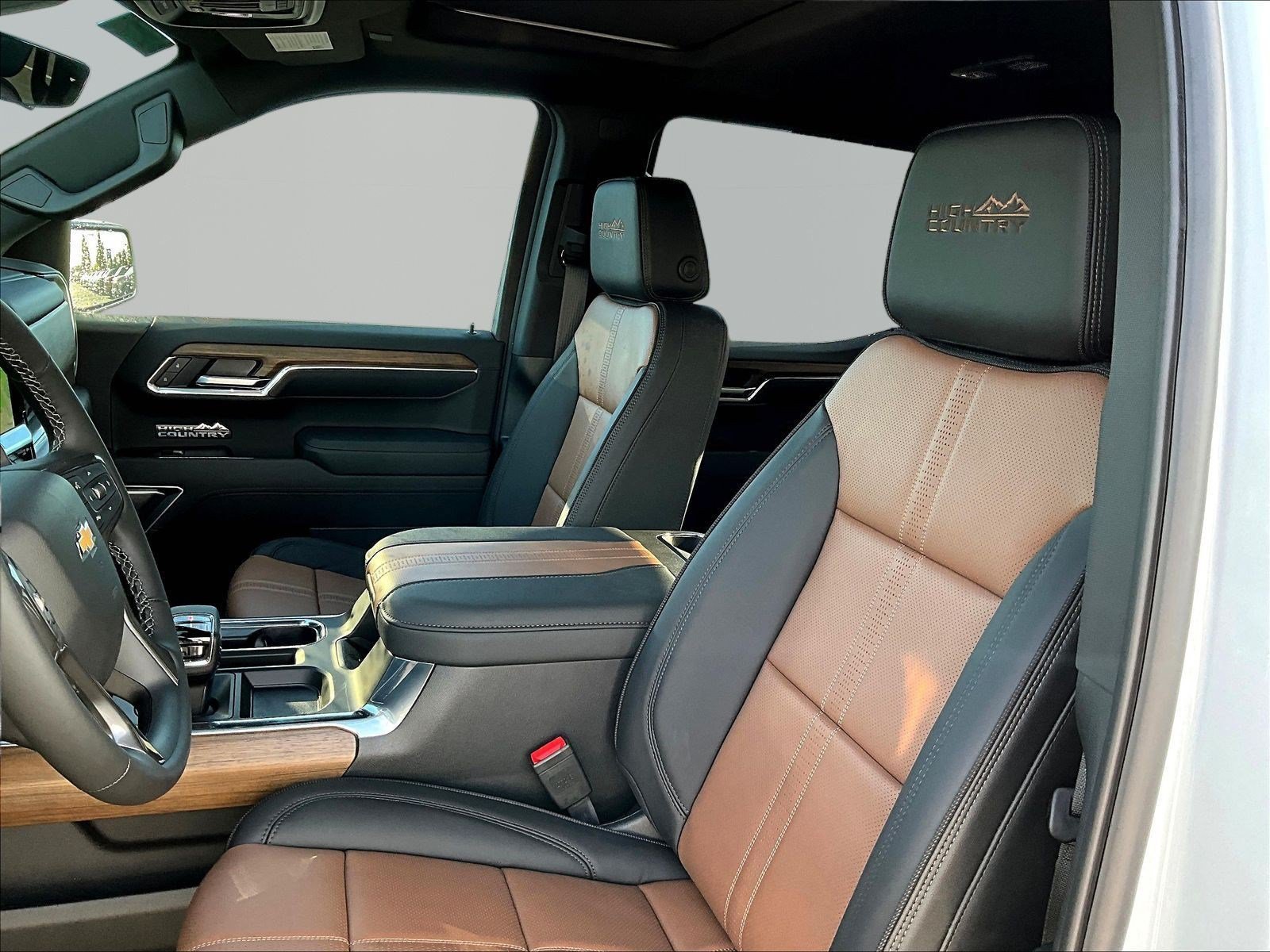 New 2026 Chevrolet Silverado 1500 High Country w/ Technology Package AWD/4WD image 17