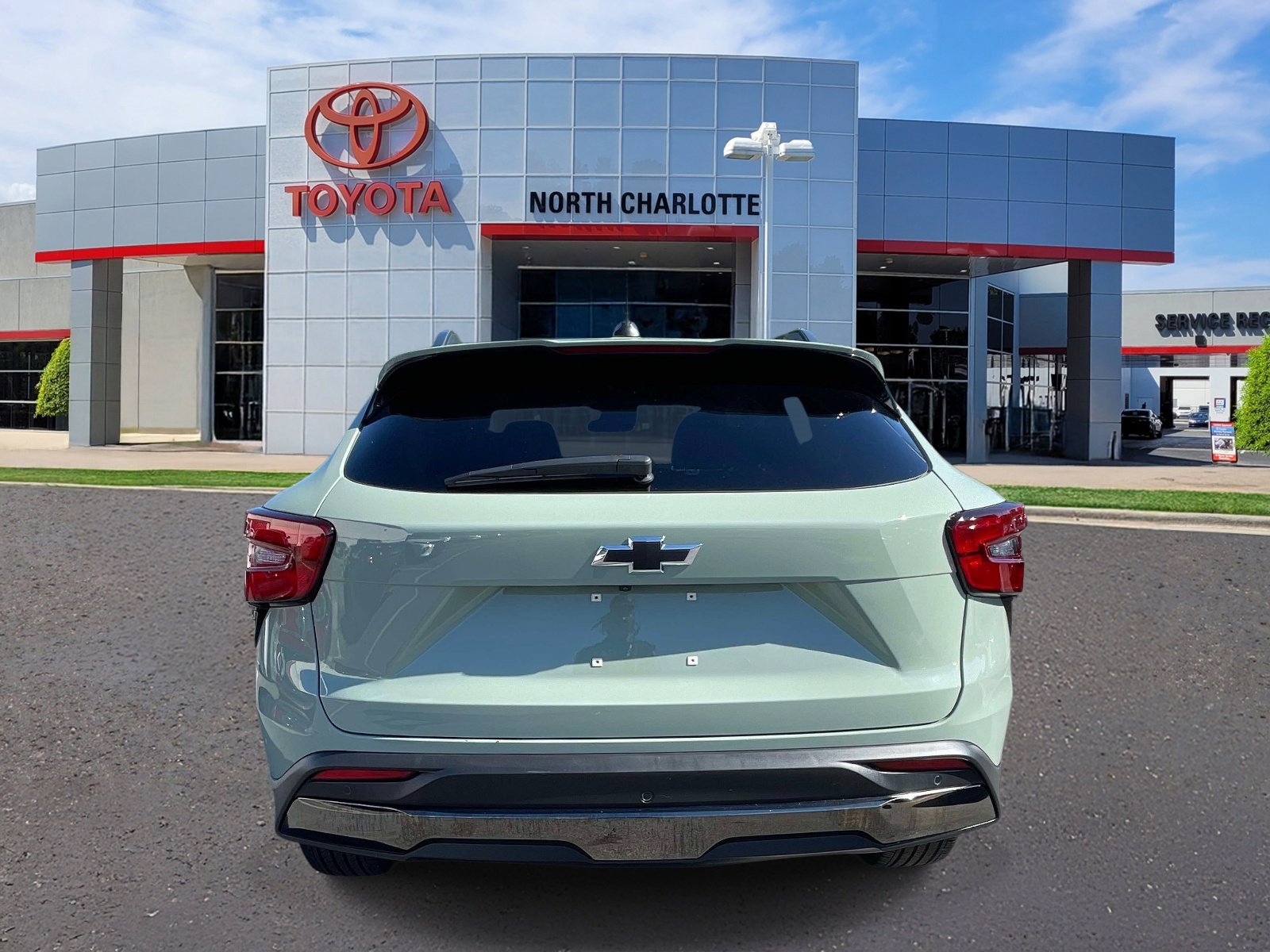 Used 2025 Chevrolet Trax ACTIV w/ Driver Confidence Package FWD image 5