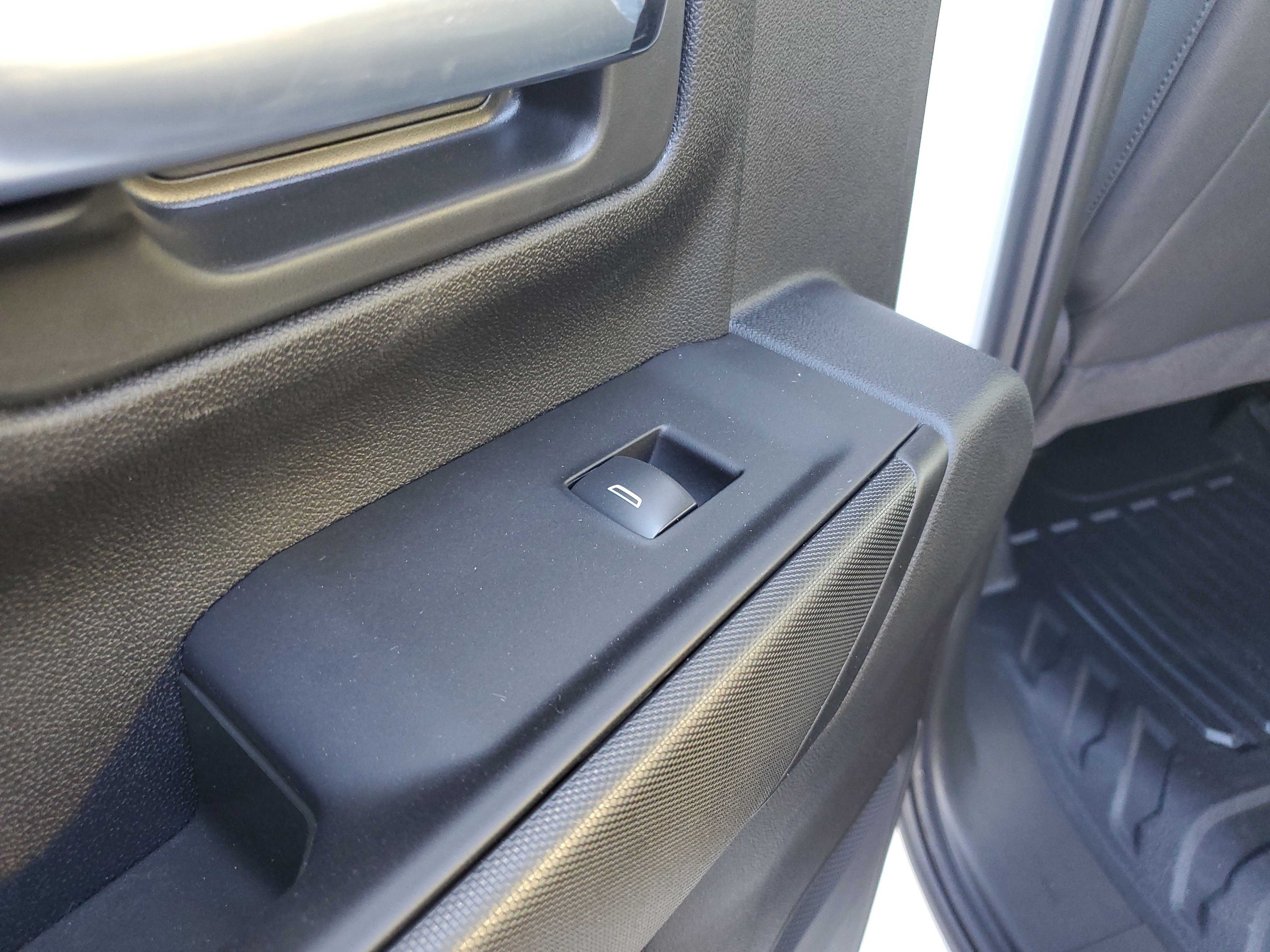 New 2025 GMC Sierra 3500 Pro w/ Convenience Package image 32