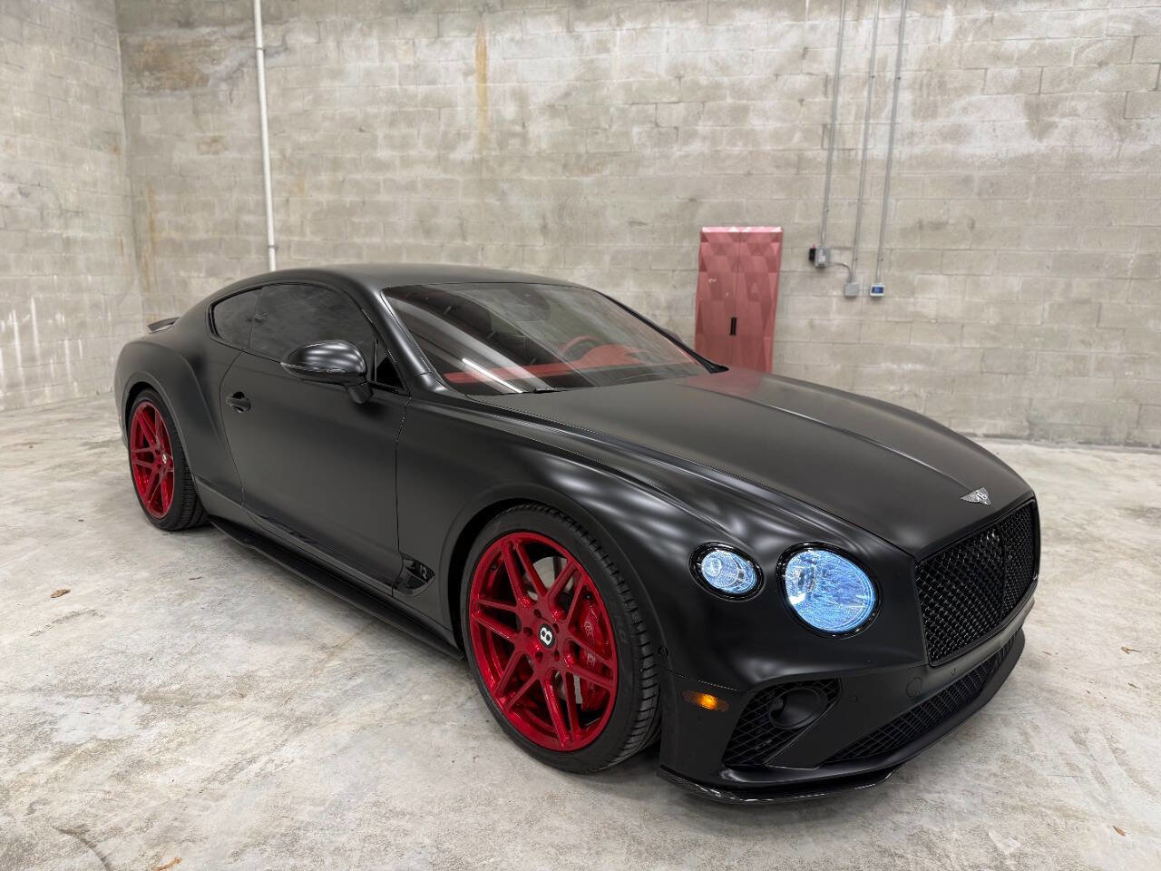 Used 2021 Bentley Continental GT image 8