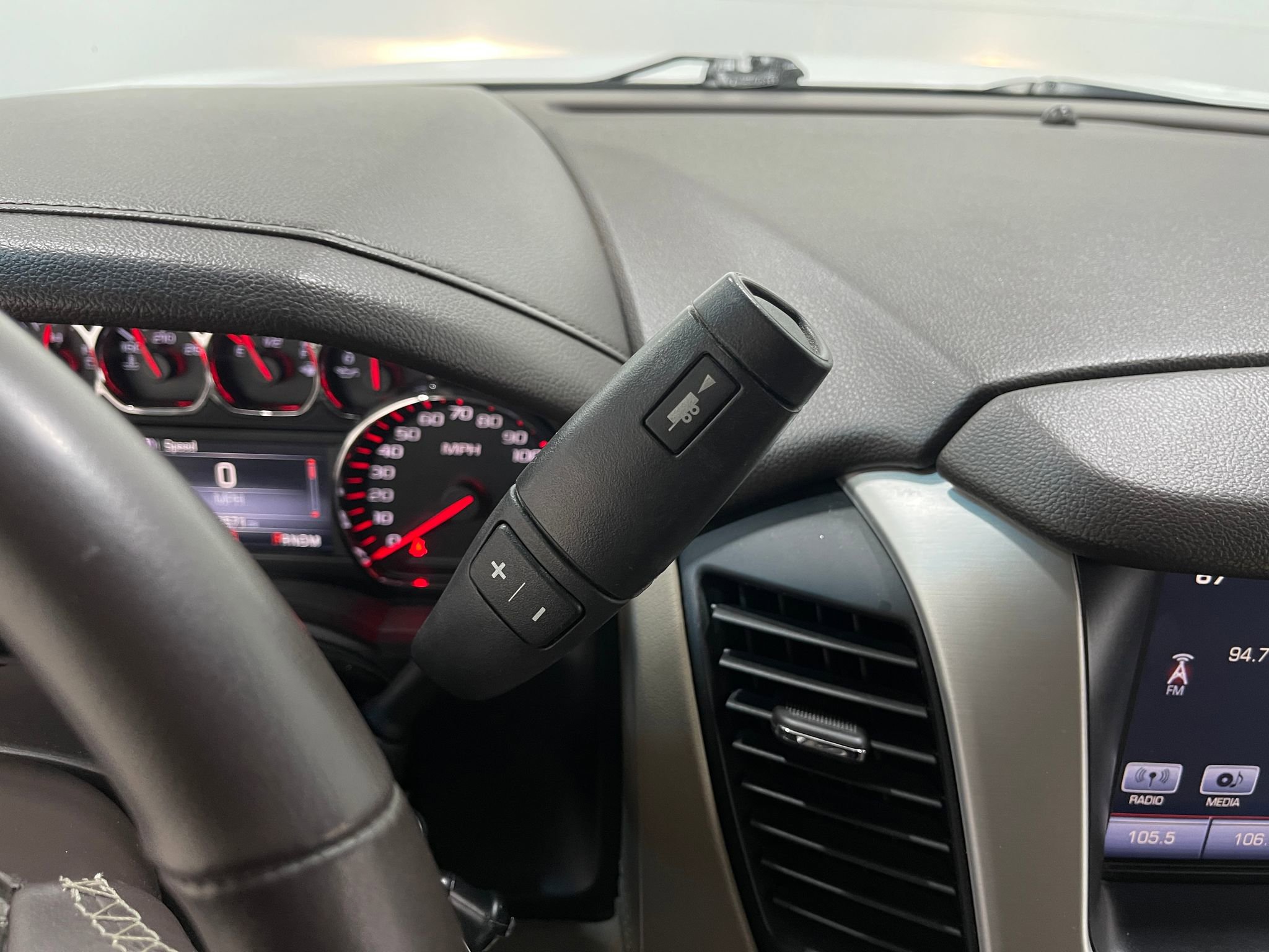 Used 2016 GMC Yukon SLE w/ HD Trailering Package image 27