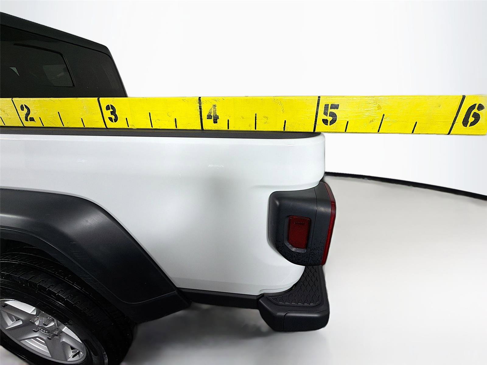 Used 2020 Jeep Gladiator Sport w/ Quick Order Package 24S image 32