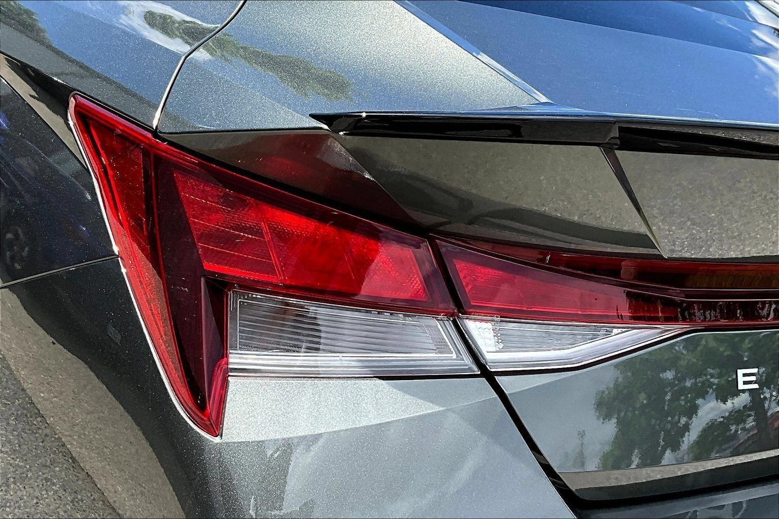 Used 2025 Hyundai Elantra Sport FWD image 26