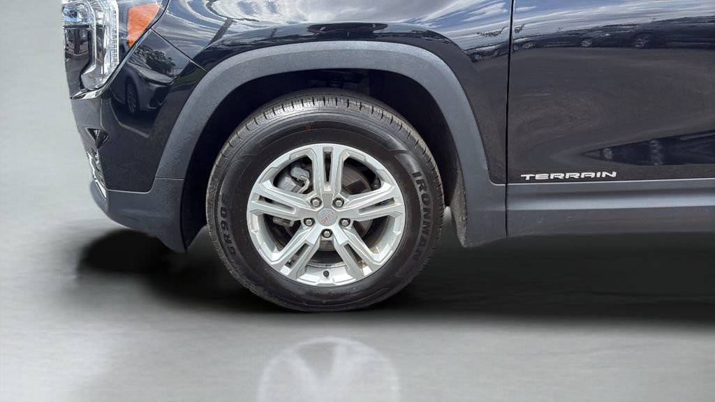 Used 2024 GMC Terrain SLE AWD/4WD image 25