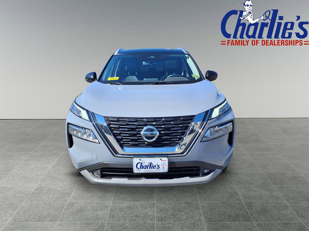 Used 2021 Nissan Rogue SL image 2