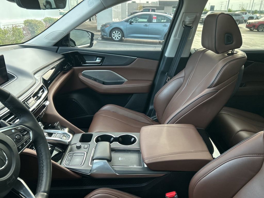 Used 2024 Acura MDX SH-AWD w/ Advance Package image 10