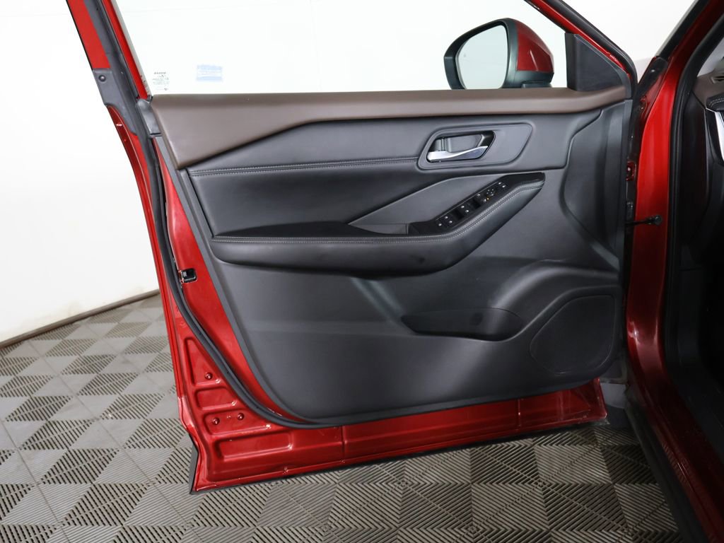 Used 2023 Nissan Rogue SV w/ SV Premium Package AWD/4WD image 23