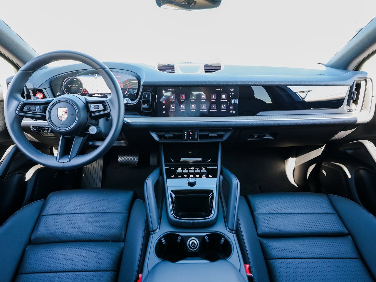 Certified 2025 Porsche Cayenne image 24