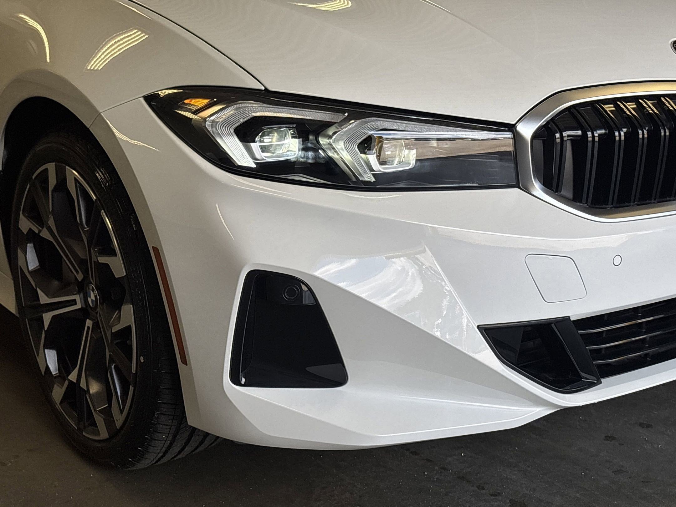 Used 2025 BMW 330i Sedan w/ Convenience Package image 7