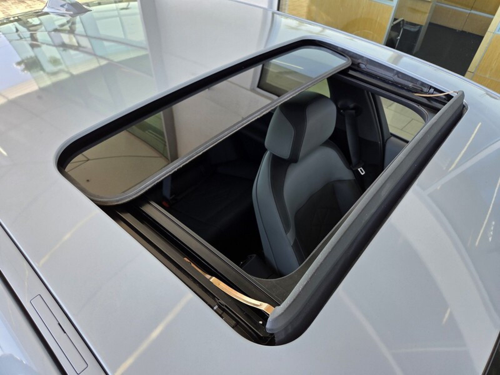 Used 2025 BMW i5 M60 w/ Premium Package AWD/4WD image 21