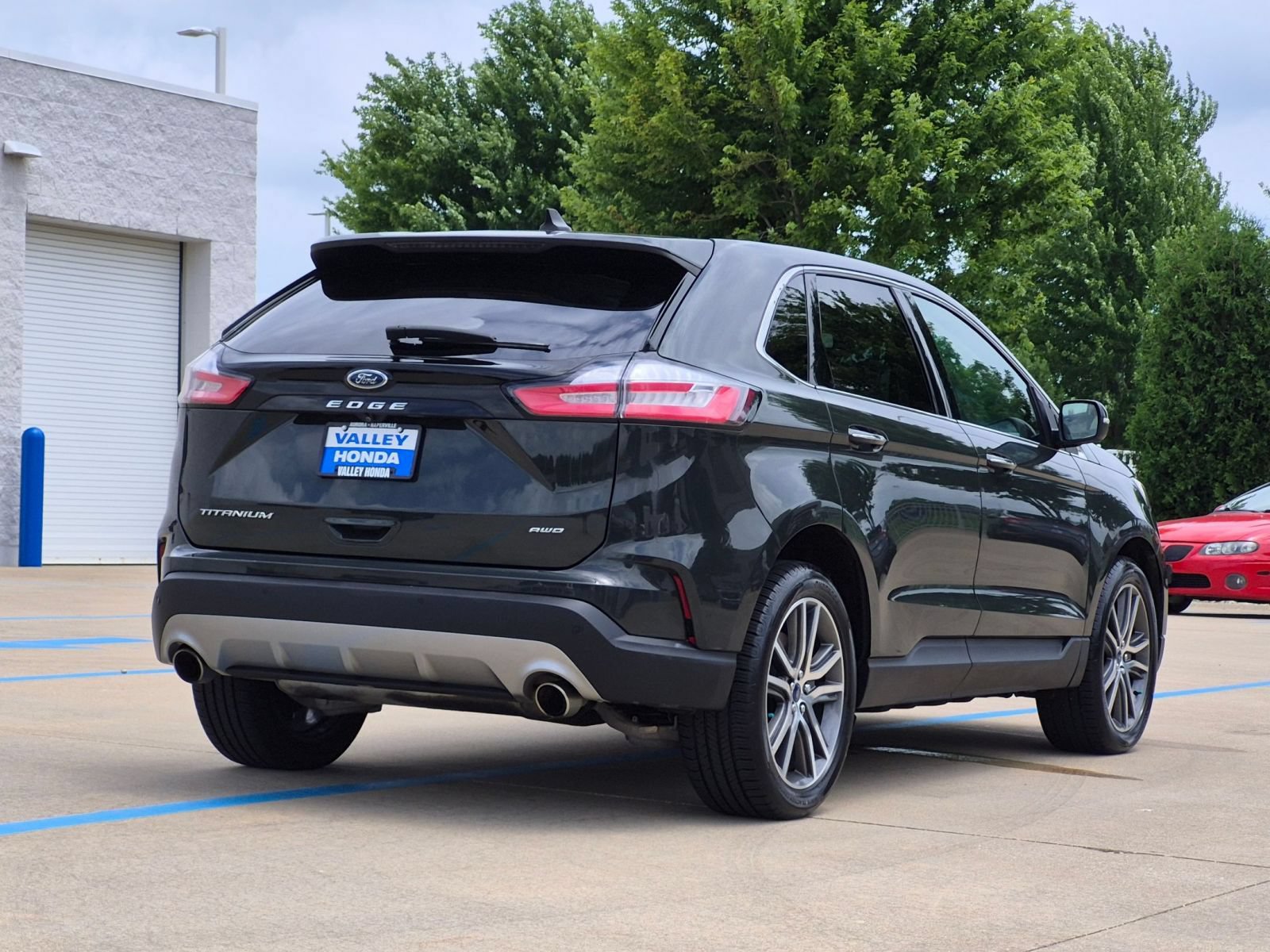 Used 2022 Ford Edge Titanium w/ Equipment Group 301A AWD/4WD image 6