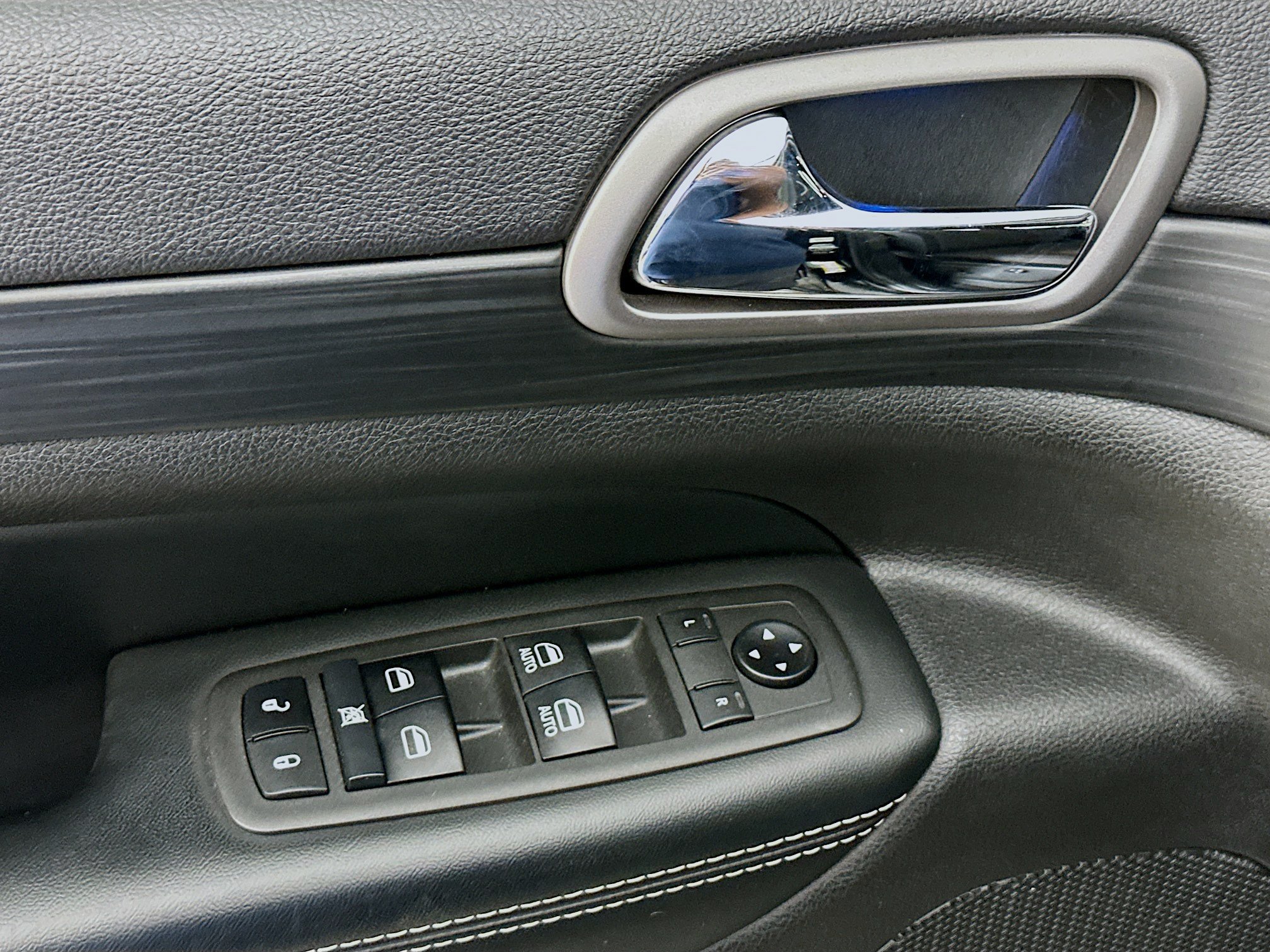Used 2021 Jeep Grand Cherokee Freedom Edition RWD image 15
