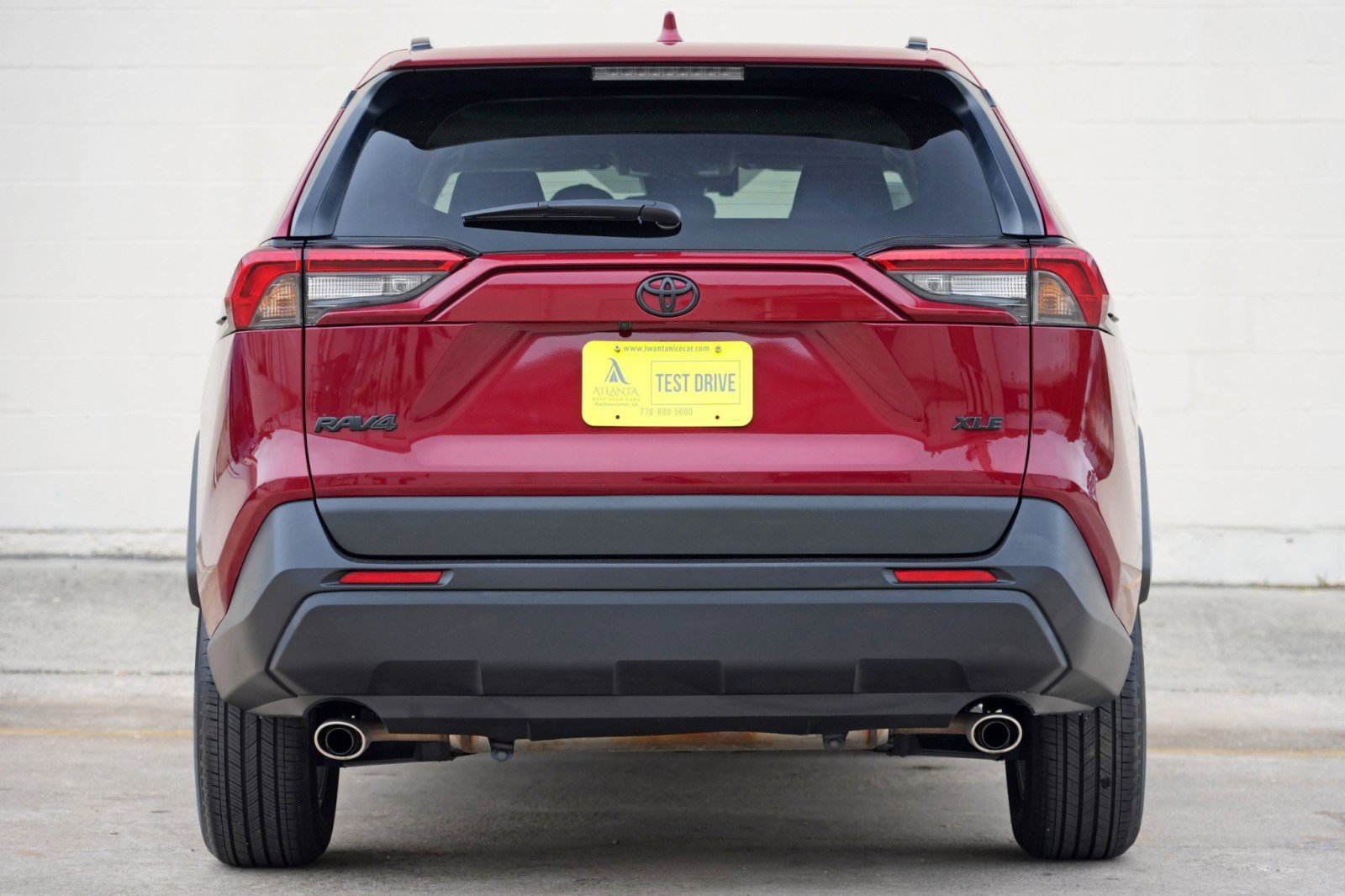 Used 2025 Toyota RAV4 XLE w/ Convenience Package FWD image 10