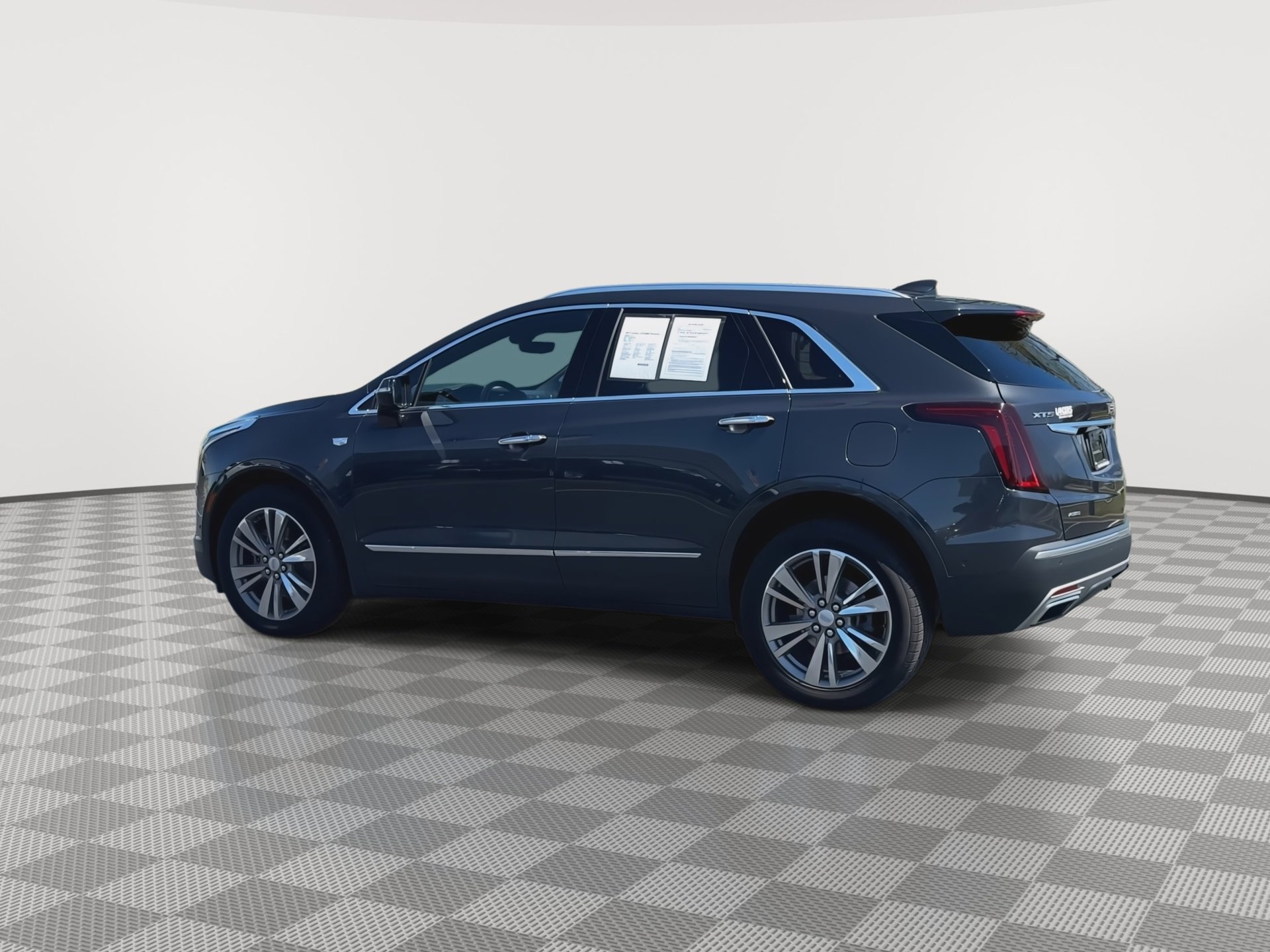 Certified 2021 Cadillac XT5 Premium Luxury image 6
